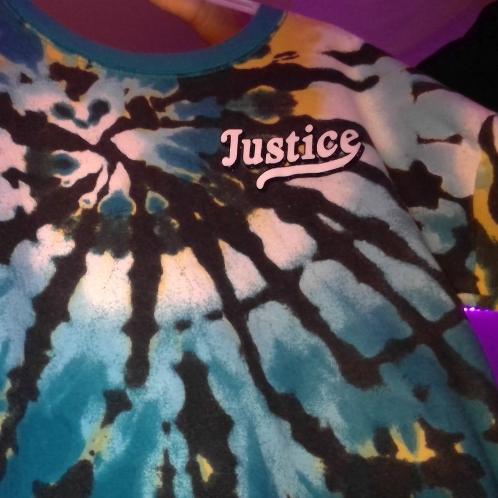 Tie die colored sweatshirt